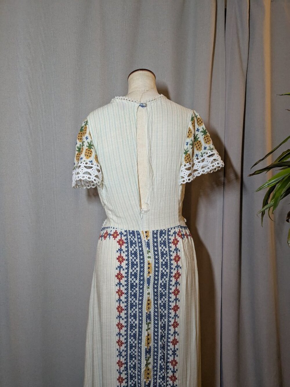 FARM Rio Maxi Dress White Floral Blue Tropical Cut Outs Sleeves Size XL - Picture 9 of 15